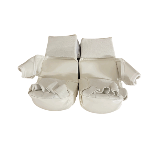 WKF Style Karate Gloves - Image 3